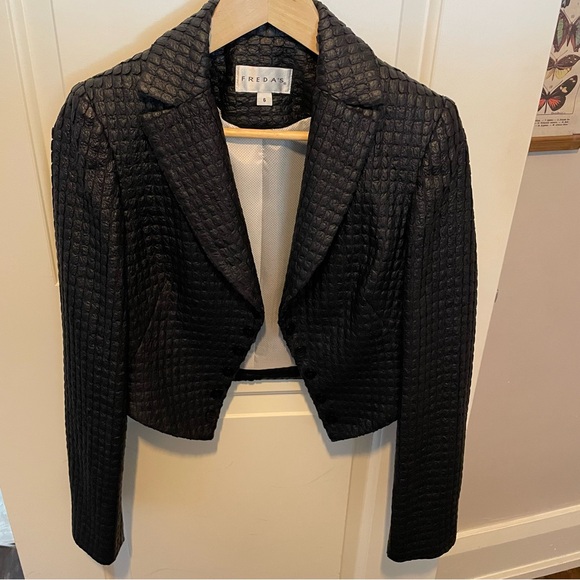 Freda’s made in Canada blazer black - Picture 10 of 10